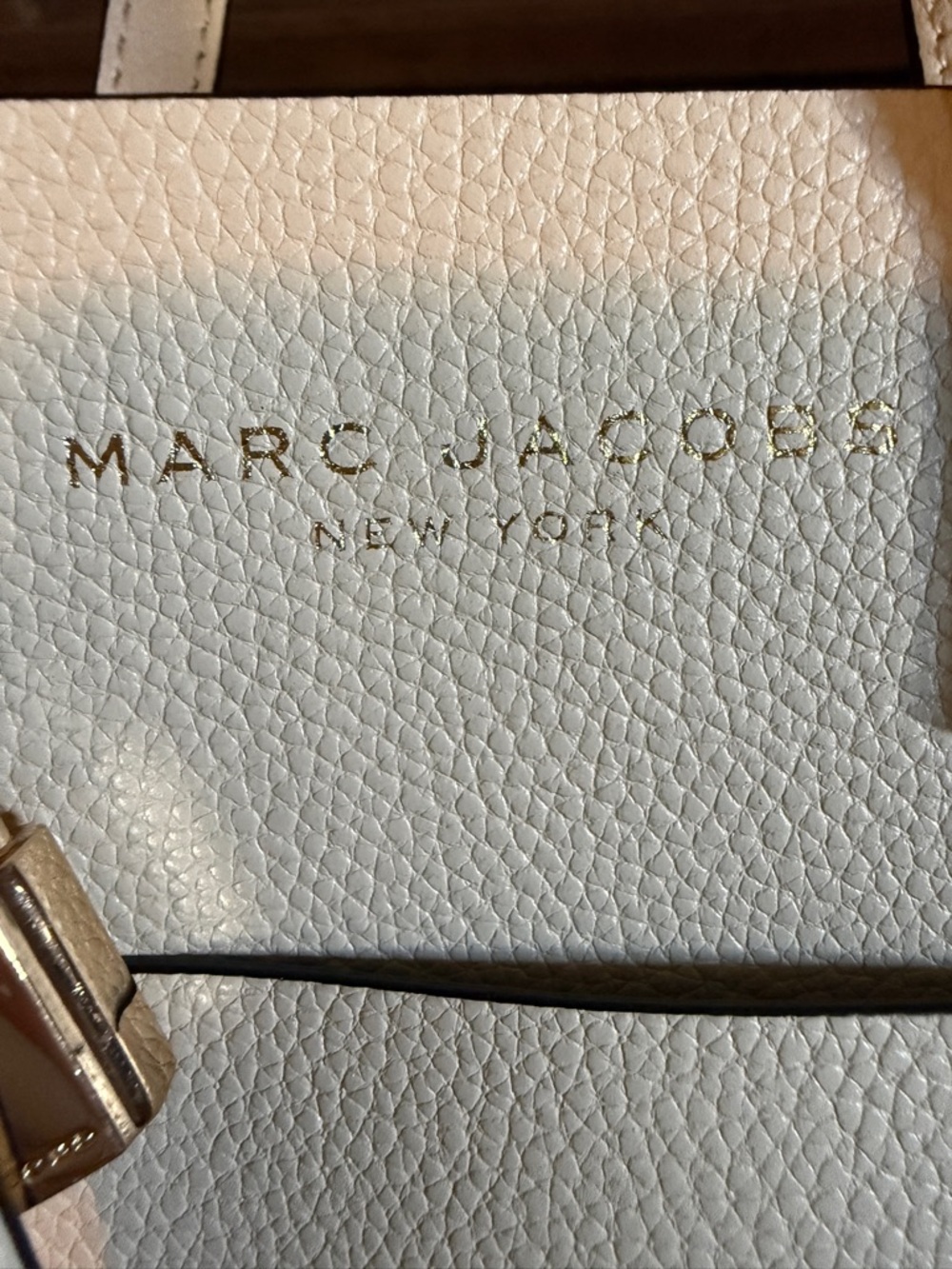 Marc Jacobs White Pebbled Leather Satchel with Detachable Strap - Picture 4 of 5